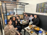 연구실 회식.jpg